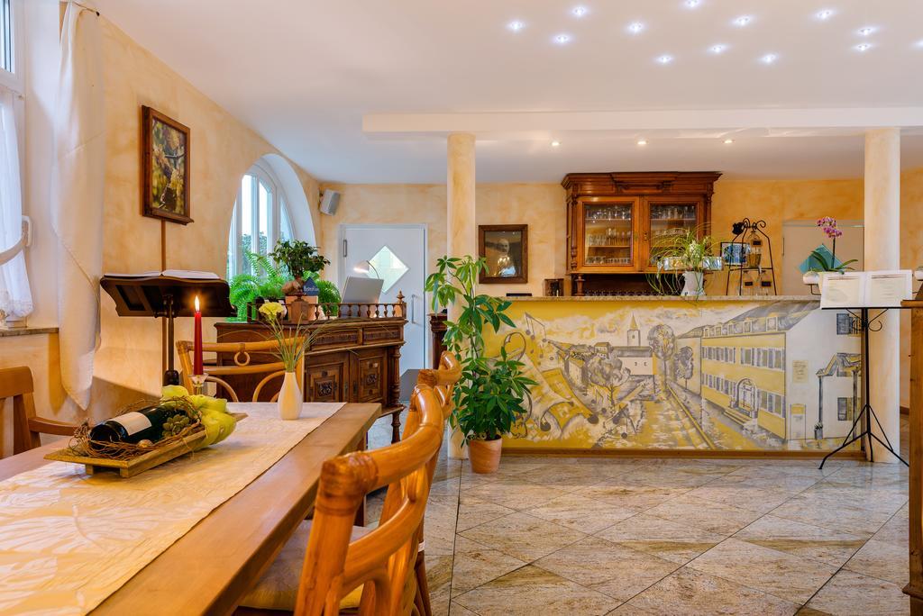 Moselhotel Ludwigs Kowerich Ngoại thất bức ảnh