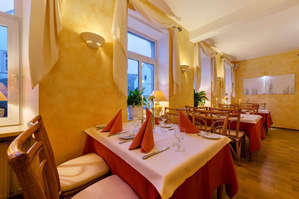 Moselhotel Ludwigs Kowerich Ngoại thất bức ảnh