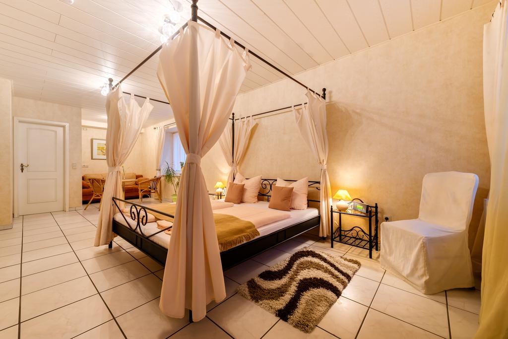 Moselhotel Ludwigs Kowerich Phòng bức ảnh