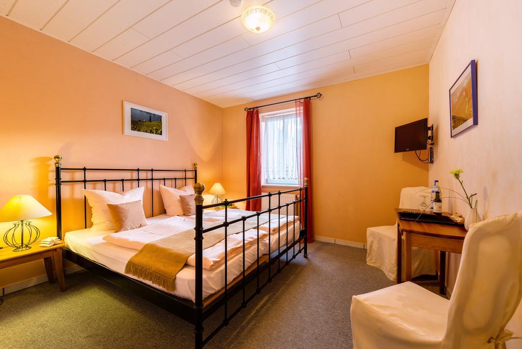 Moselhotel Ludwigs Kowerich Phòng bức ảnh