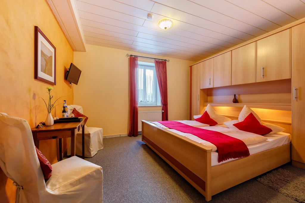 Moselhotel Ludwigs Kowerich Phòng bức ảnh